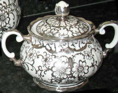 GIN288 Sugar Bowl & Lid