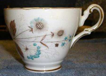 GRO70 Footed Cup