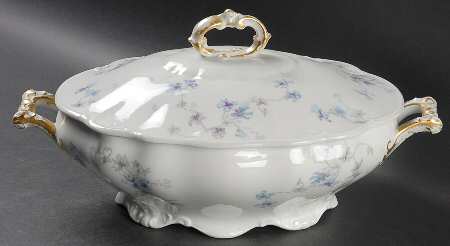 GUE681 Oval Covered Vegetable