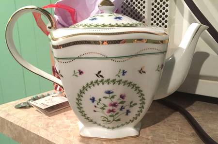 Petite Fleur Teapot & Lid