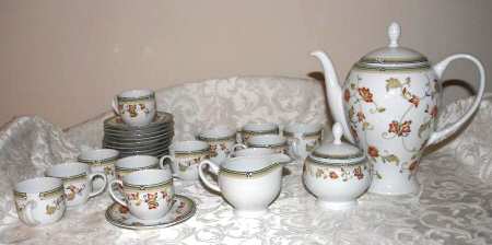 Autumn Coffee Pot & Lid