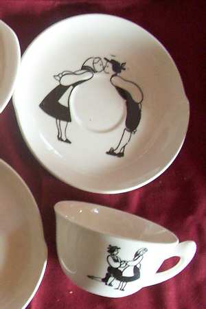 Dutch Song of Love Flat Cup & Saucer Set