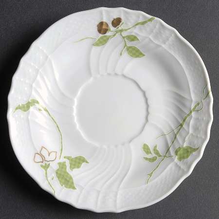 April Saucer