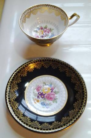 6112 Footed Cup & Saucer Set