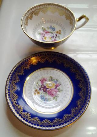 6112 Footed Cup & Saucer Set
