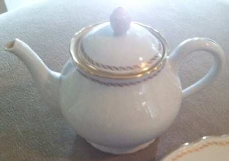11499 Teapot & Lid
