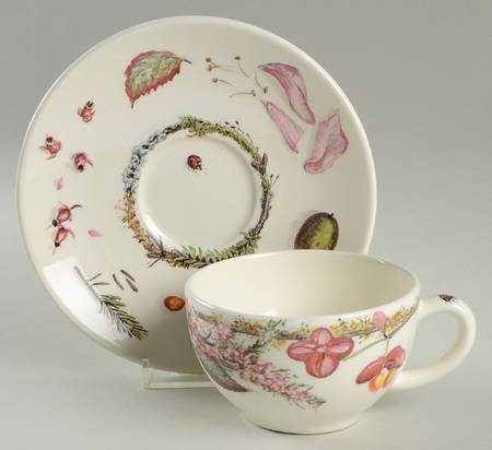 Bouquet Floral Flat Cup & Saucer Set