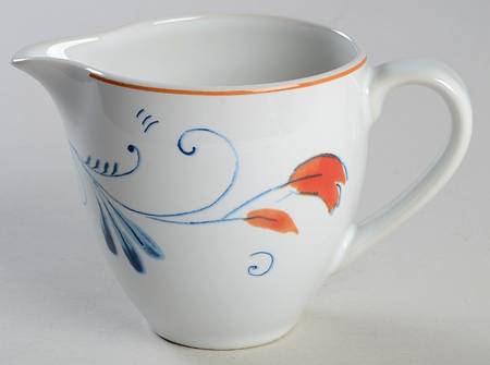 Spanish Botanica Creamer