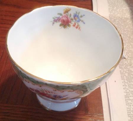 Rutland Green (Scalloped, Gold Trim) Footed Cup