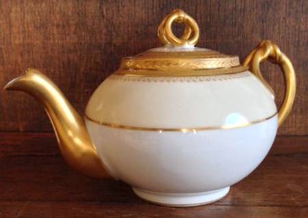 GUE752 Teapot & Lid