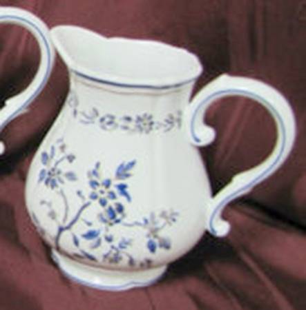 GIN343 Creamer