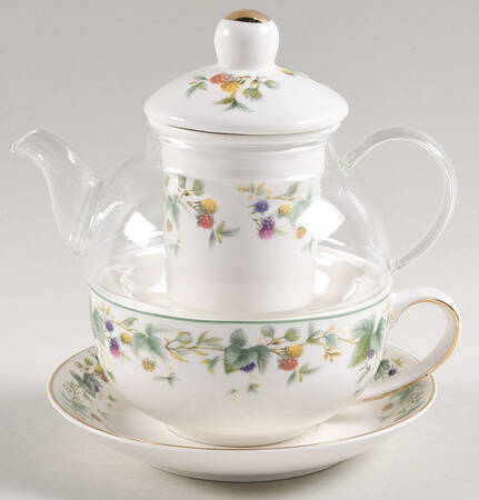 Berry Yard Individual Teapot & Lid with Infuser, Cup & Saucer
