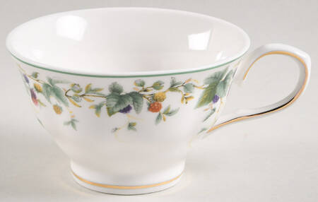 Berry Yard Footed Cup