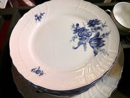 GIN180 (Blue Trim) by Ginori 1735