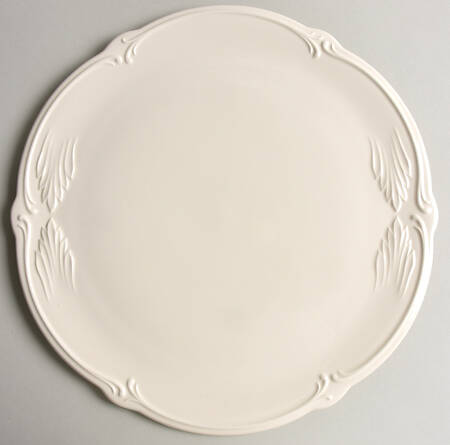 Rocaille Blanc (White) Cake Plate