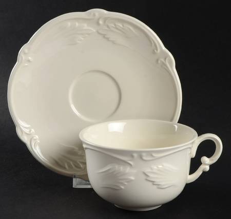 Rocaille Blanc (White) Flat Cup & Saucer Set