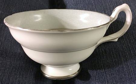 Kashmir Footed Cup
