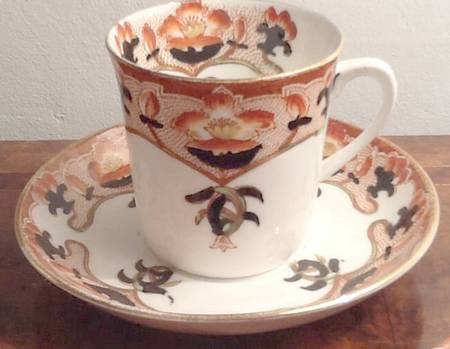 GLD69 Flat Cup & Saucer Set