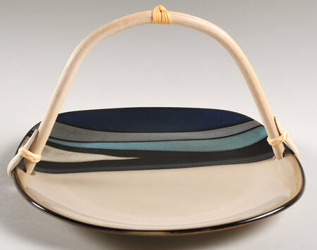Althea Teal 5 3/8"-5 5/8" Bamboo Handled Serving Plate  HC