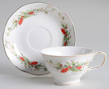 GTW33 Footed Cup & Saucer Set