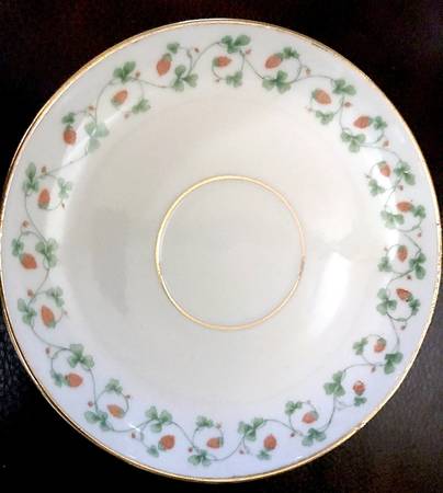 GUE827 Saucer
