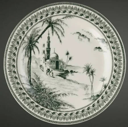 Les Depareillees Canape Plate