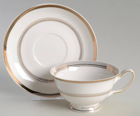 Pure Grace Footed Cup & Saucer Set