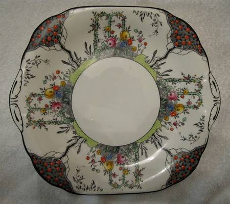 8160 Square Handled Cake Plate