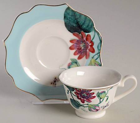 GTW42 Footed Demitasse Cup & Saucer Set