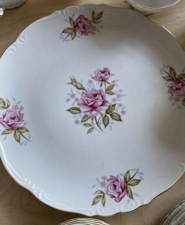 Dresden Rose 12" Chop Plate (Round Platter)