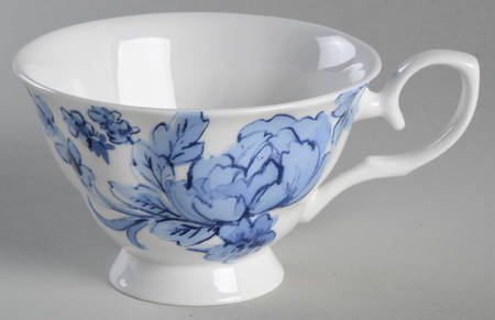 GCB13 Footed Cup