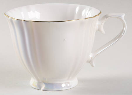 White Gold Breeze Footed Cup