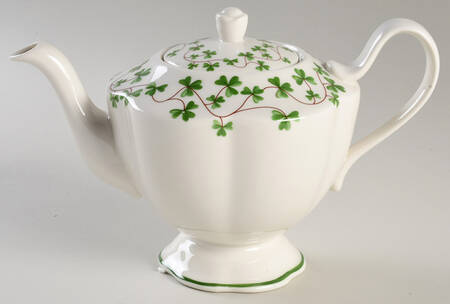 Clover Vine Teapot & Lid