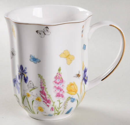 Butterfly Tulip Scallop Mug
