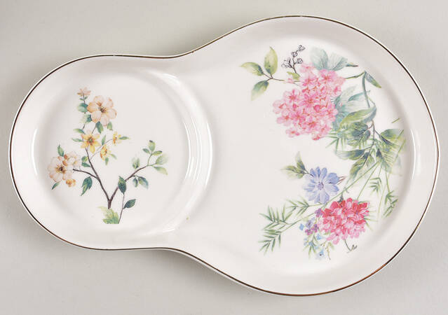 Camellia Hydrangea Snack Plate