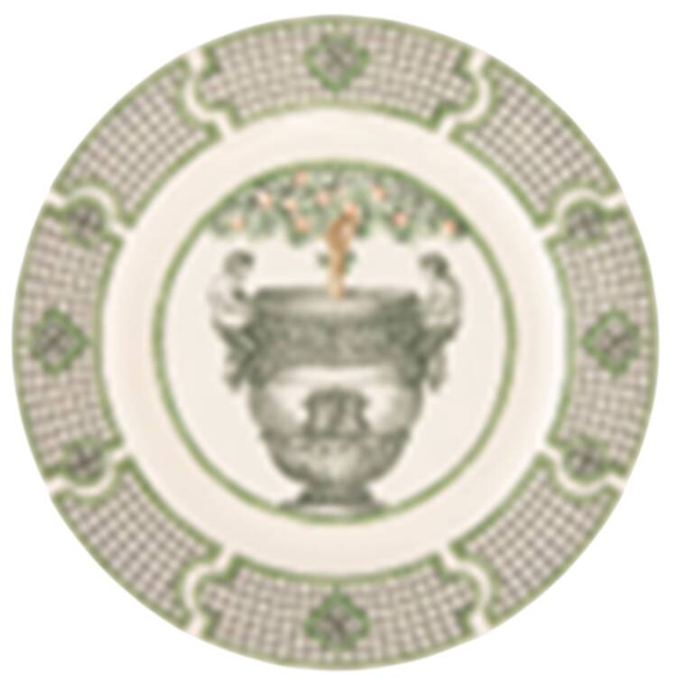Les Vases a Oranger Salad/Dessert Plate