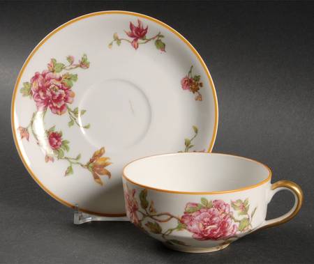 Alsace Flat Cup & Saucer Set