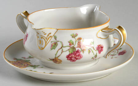 Alsace Gravy Boat with Attached Underplate