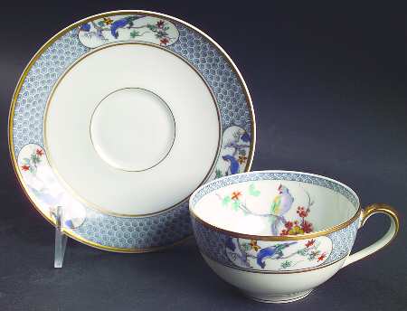 Ambazar Flat Cup & Saucer Set