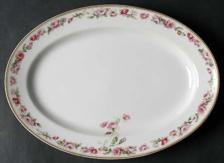 The Amstel 11" Oval Serving Platter