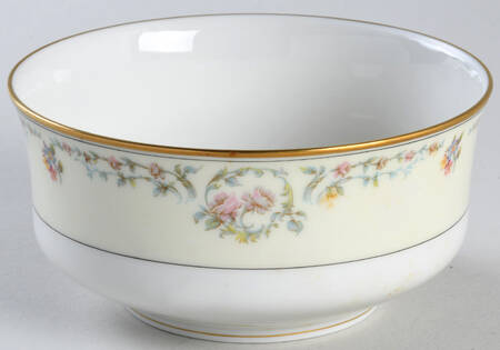Antoinette Cranberry Bowl