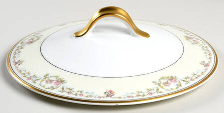Antoinette Lid for Round Vegetable