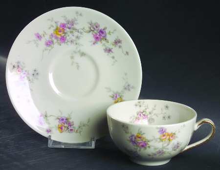 Antoine Flat Cup & Saucer Set