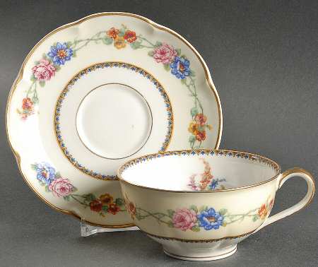 Aquitania Oversized Cup & Saucer Set