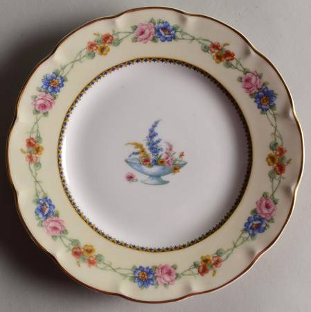 Aquitania Luncheon Plate