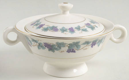 Arbor Sugar Bowl & Lid