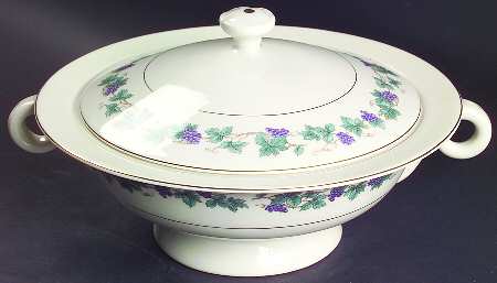 Arbor Round Covered Vegetable