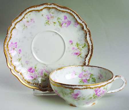 The Ardennes Flat Cup & Saucer Set