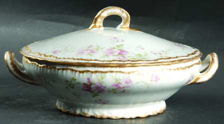 The Ardennes Round Covered Vegetable