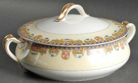 Argonne Round Covered Vegetable
